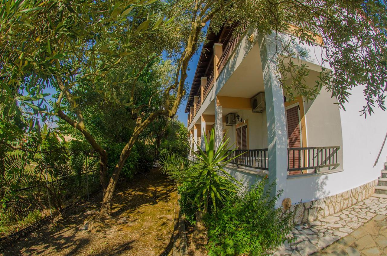 Takis Apartments Szidári Kültér fotó
